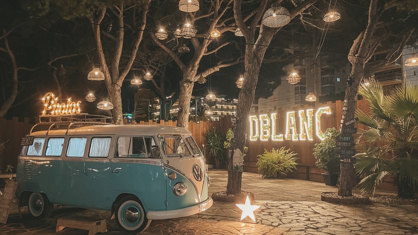 𝓀𝑜𝓂𝒷𝒾 𝓌𝒾𝓉𝒽 𝓁𝑜𝓋𝑒 𝕜𝕠𝕞𝕓𝕚 𝕨𝕚𝕥𝕙 𝕝𝕠𝕧𝕖 #furgoneta #vw #furgoboda #love #casaments #boda #weddingplanner #photobooth #fotomaton #photobus #bodasdecuento
@dblanc_restaurant @dblancrural