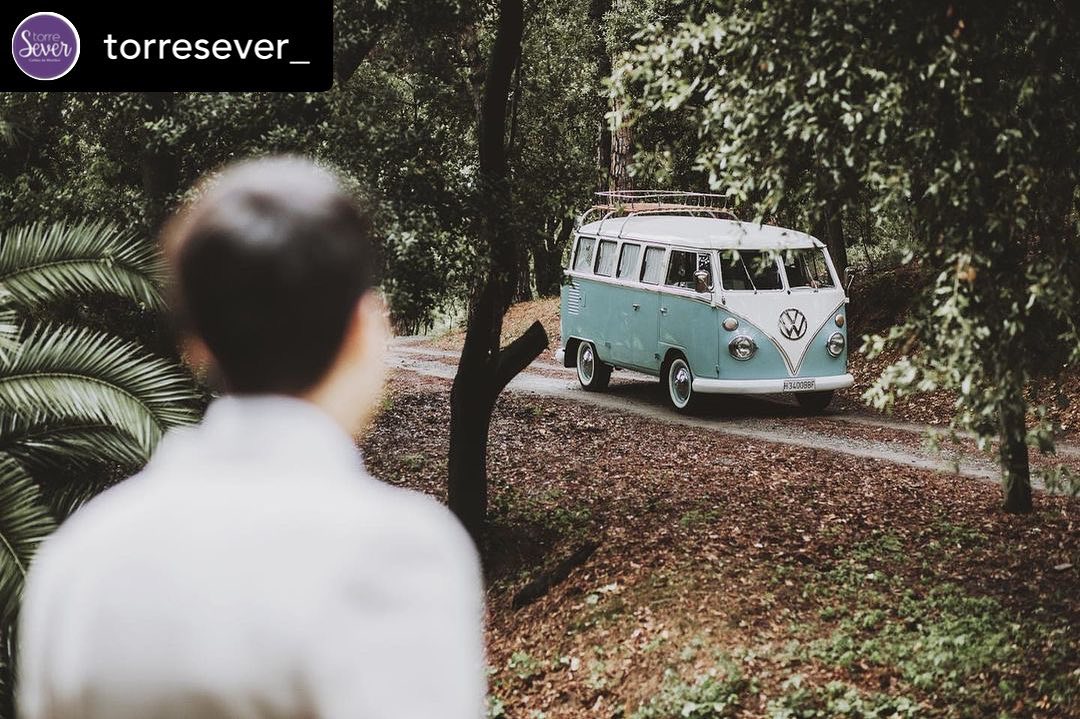 𝕜𝕠𝕞𝕓𝕚 𝕨𝕚𝕥𝕙 𝕝𝕠𝕧𝕖 #furgoneta #vw #furgoboda #love #casaments #boda #weddingplanner #photobooth #fotomaton #photobus #bodasdecuento