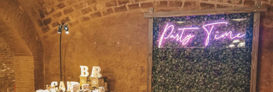 photocall, madera, neon, bodas, fotos,