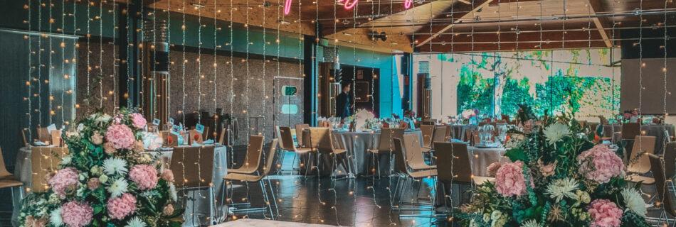 neon, photocall, fotos, bodas, discoteca, flores, baile, las boscana,